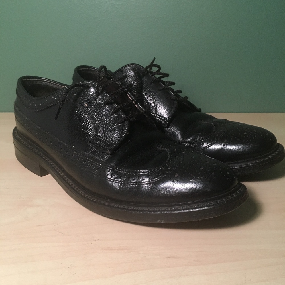 Men's Wing Tip Shoes